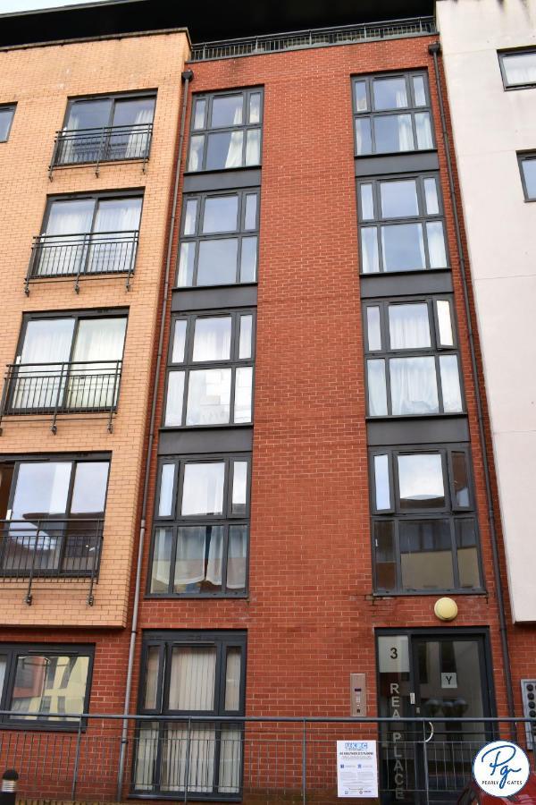Penthouse - Amazing City Skyline Views - Balcony - Free Extra 2 Hours - Free Parking - Utilita Arena - Bullring Shopping - New St Station- Super King Size Bed Birmingham Kültér fotó